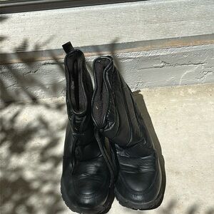 Snow Boots